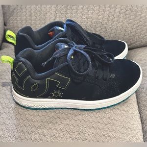 Boys DC Sneakers Skate Shoes
